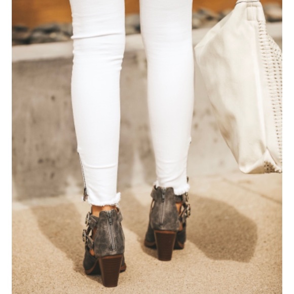 Slate Pointed Double Buckle Bootie - Picture 6 of 8